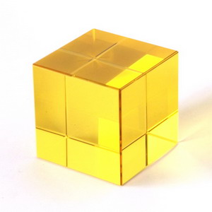 Glasw�rfel aus gelben Kristallglas - 40x40x40mm
