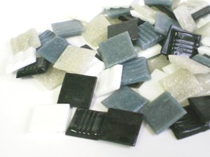 J-Mosaik-Mixpackung - ca 20mm Glasmosaik in Wei�- bis Graut�nen