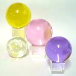 kristallkugeln-farbig-medium.jpg