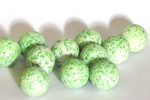Glasmurmeln 25mm weissopak mit gr�nen Punkten NEU !!