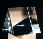 Glasprisma - ca 70mm L�nge bei ca 70 x 70 x 70mm Seiten