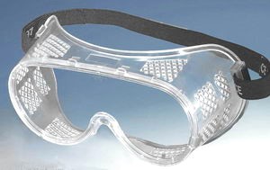 Schutzbrille - geschlossener Augenschutz - mit L�ftungsperforationen